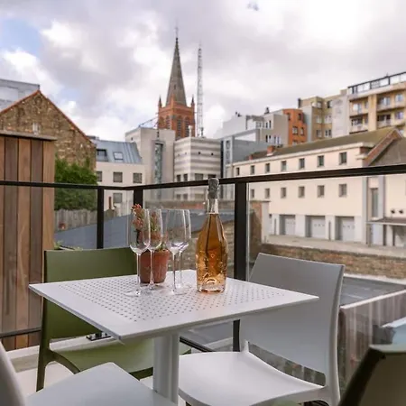 Huswell - Modern For Up To Five People *