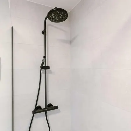 Апартаменты Huswell - Modern For Up To Five People