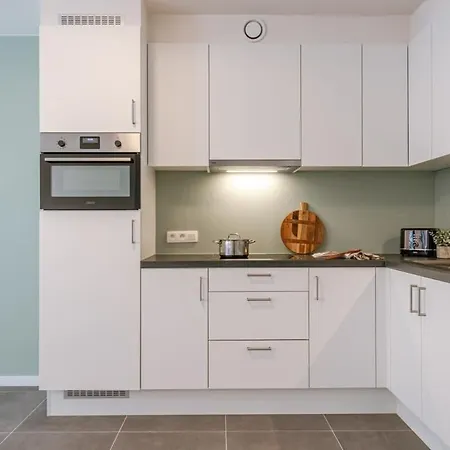 Апартаменты Huswell - Modern For Up To Five People Остенде